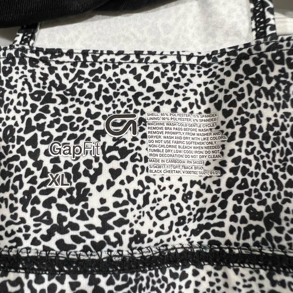 GAP Fit T-back Sports Bra - Picture 4 of 4